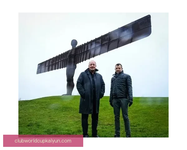 贝尼特斯在球队管理方面展现出持续提升的竞争力与发展潜力