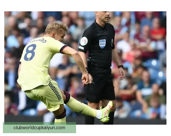 英超麦肯纳状态回暖，表现稳健引发关注